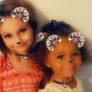 Meet your Posher, Dee